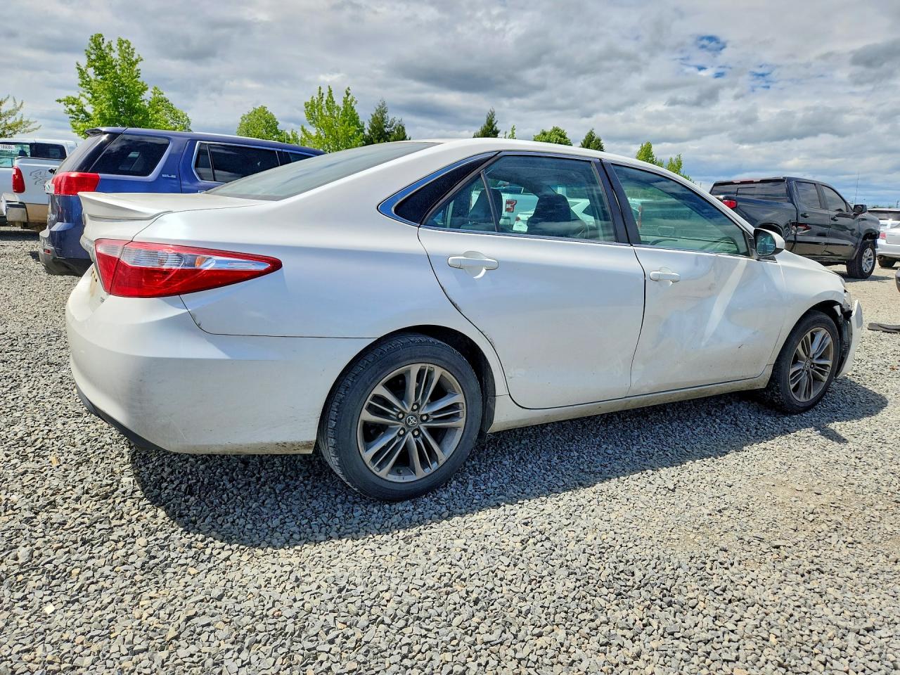 2017 TOYOTA CAMRY SE photo 7