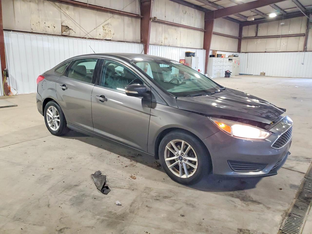 2017 FORD FOCUS SE photo 10