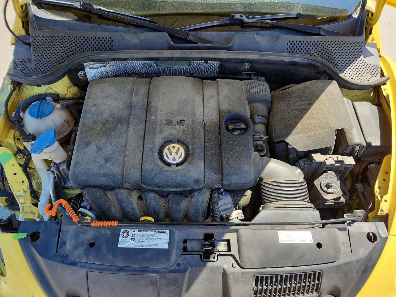 2014 VOLKSWAGEN BEETLE photo 21