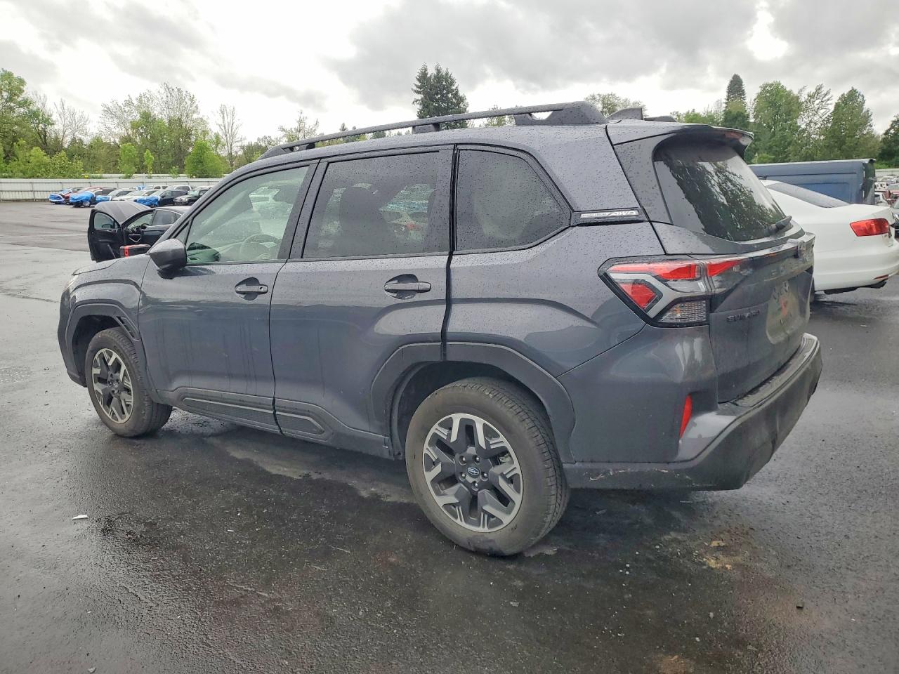 2025 SUBARU FORESTER PREMIUM photo 4