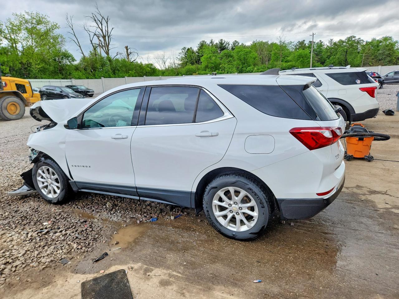 2019 CHEVROLET EQUINOX LT photo 3