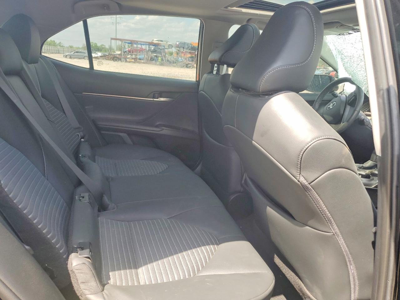 2024 TOYOTA CAMRY SE photo 19