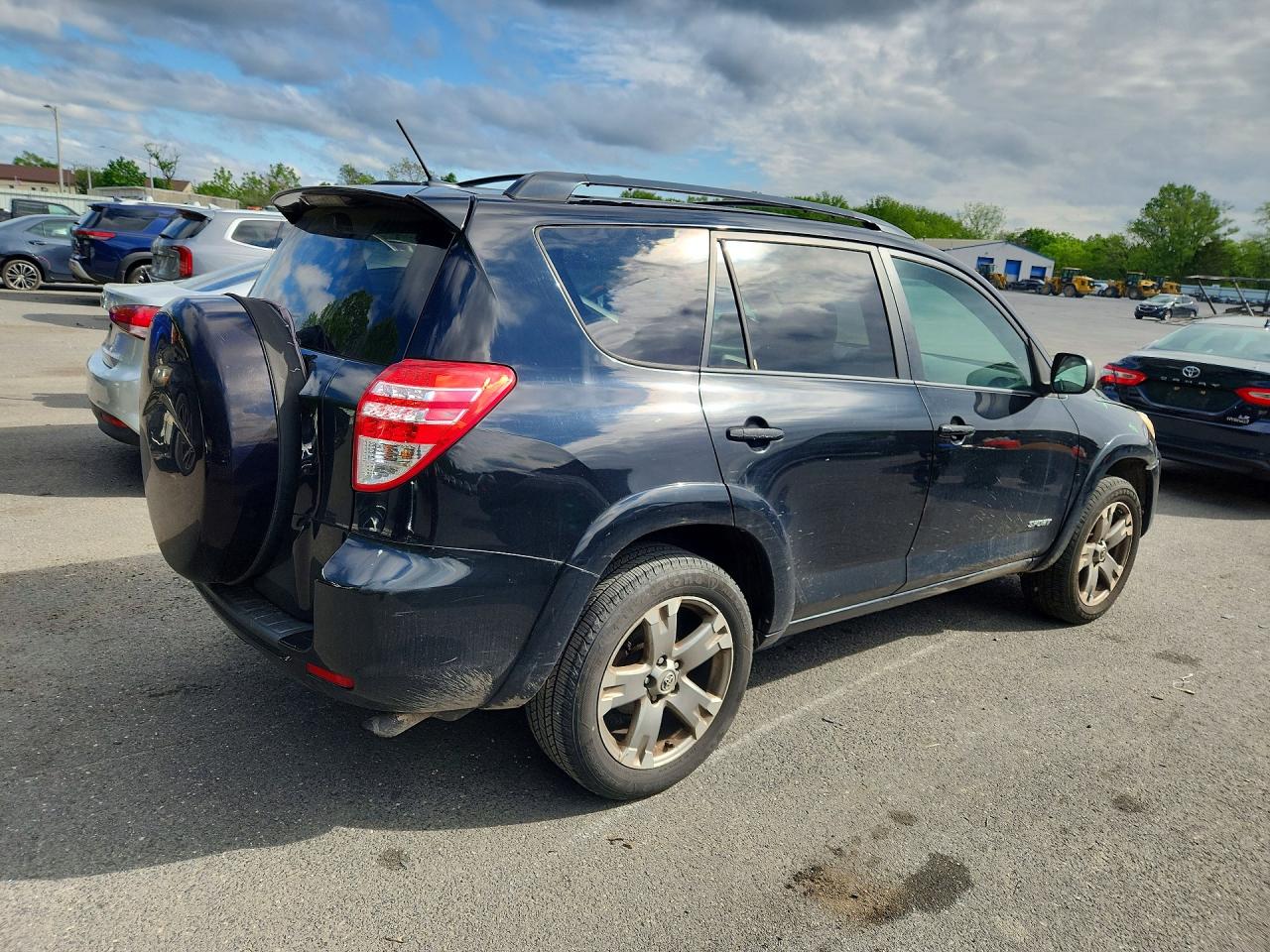 2011 TOYOTA RAV4 SPORT photo 5