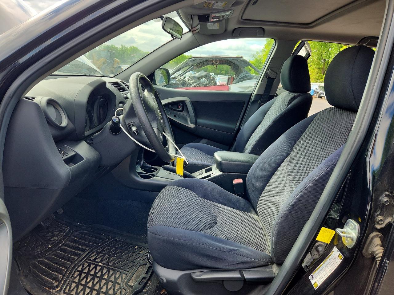 2011 TOYOTA RAV4 SPORT photo 13