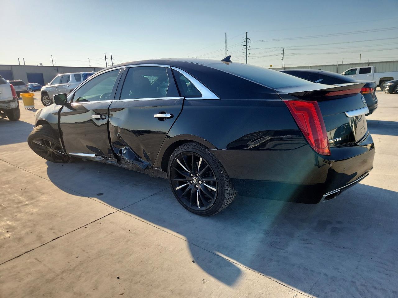 2013 CADILLAC XTS PLATINUM photo 3