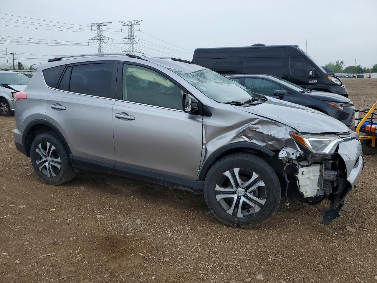 2018 TOYOTA RAV4 LE photo 10