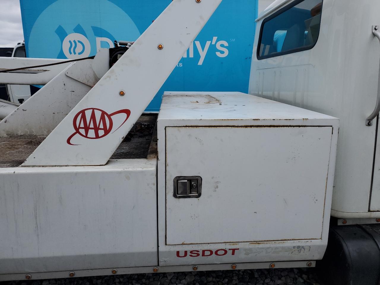 1999 INTERNATIONAL 4000 4700 photo 16