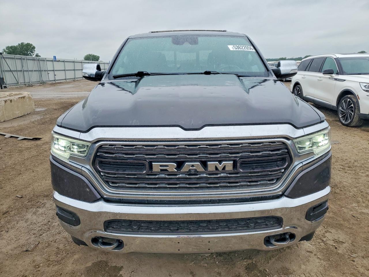2019 RAM 1500 LIMITED photo 9
