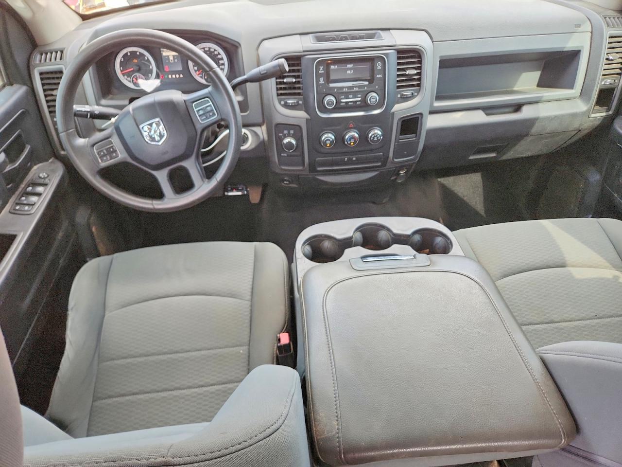 2013 RAM 1500 ST photo 22