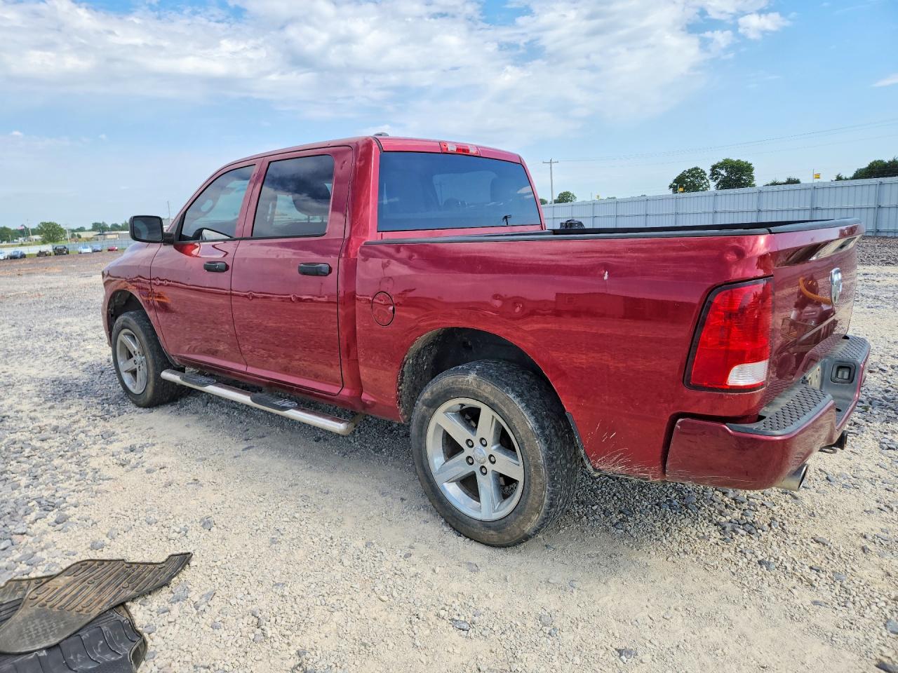 2013 RAM 1500 ST photo 4