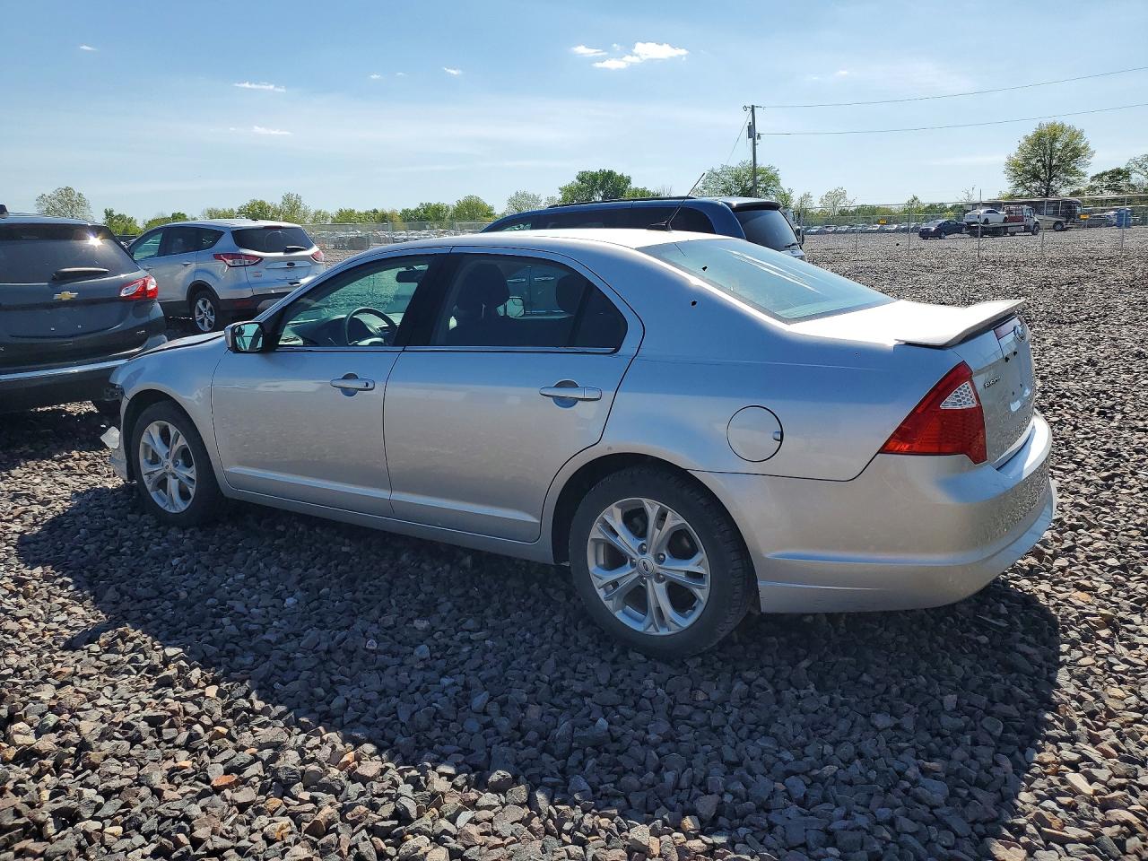 2012 FORD FUSION SE photo 2