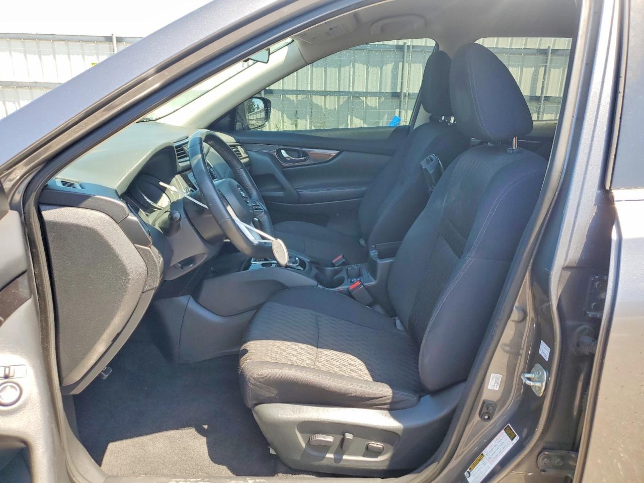 2018 NISSAN ROGUE SV photo 13