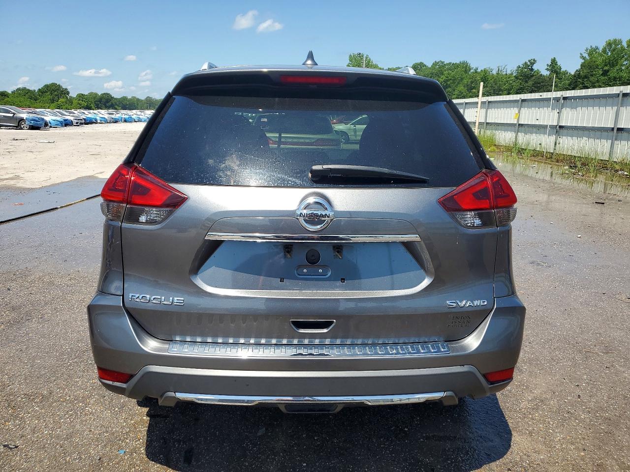 2018 NISSAN ROGUE SV photo 11