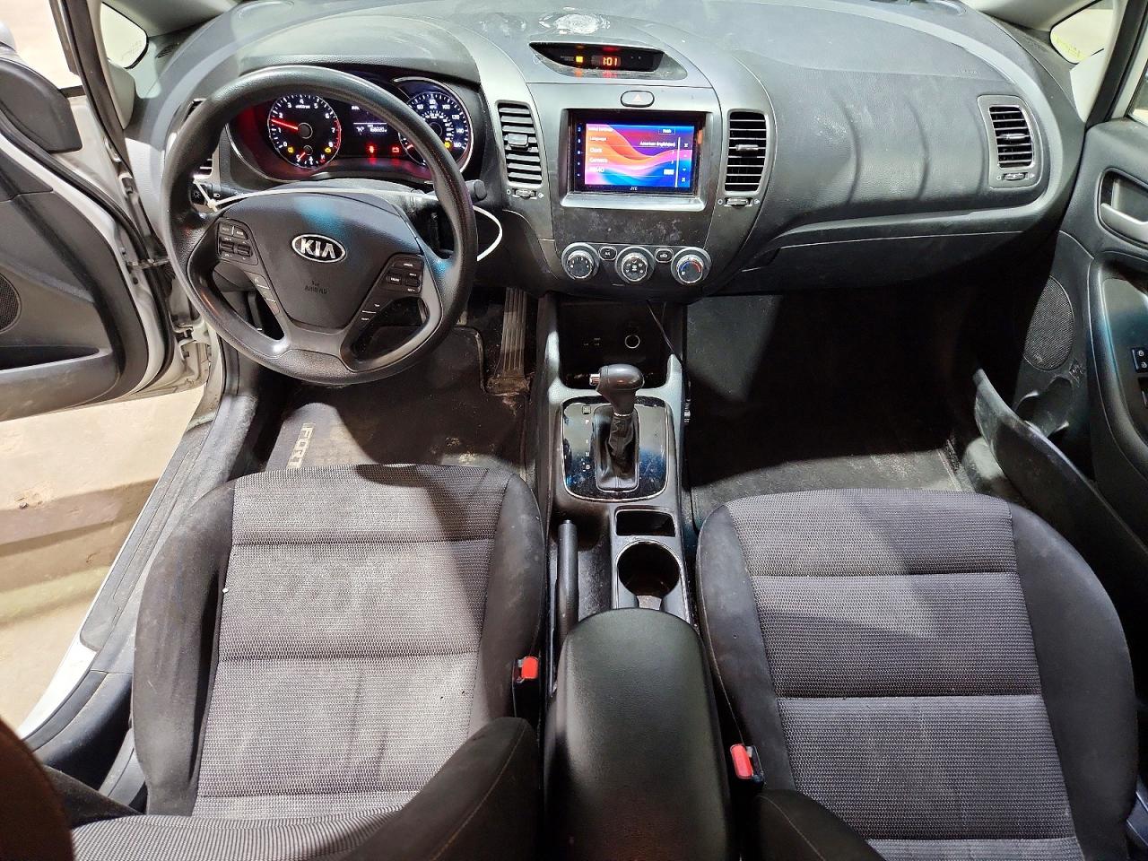 2018 KIA FORTE LX photo 8