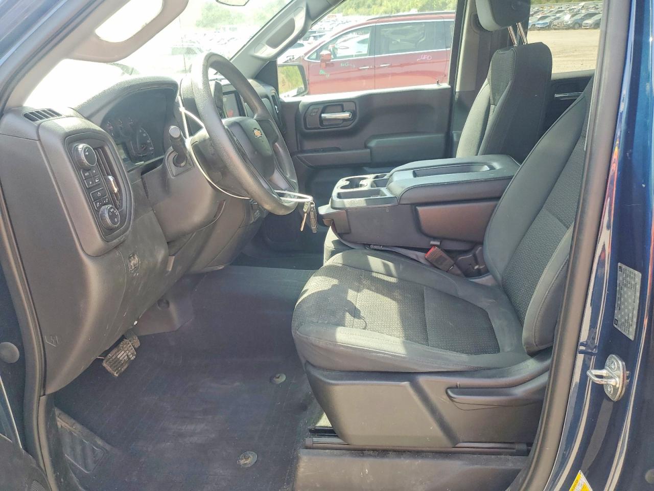 2019 CHEVROLET SILVERADO K1500 CUSTOM photo 19