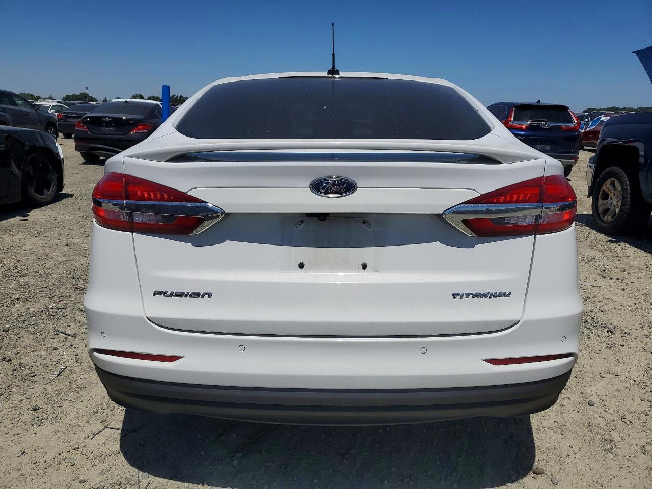 2020 FORD FUSION TITANIUM photo 11