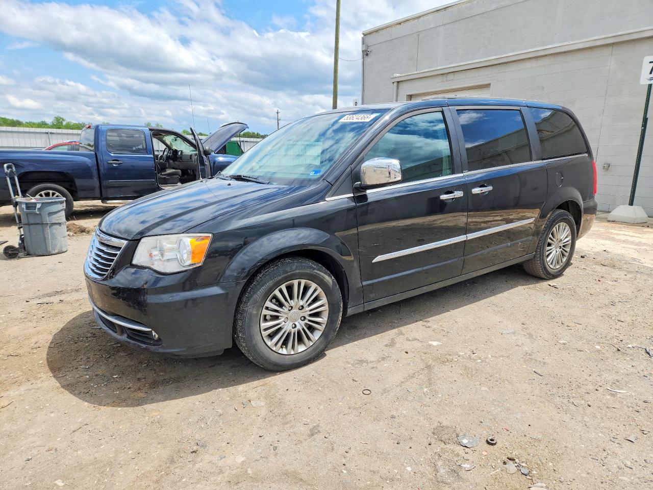 2013 CHRYSLER TOWN & COUNTRY