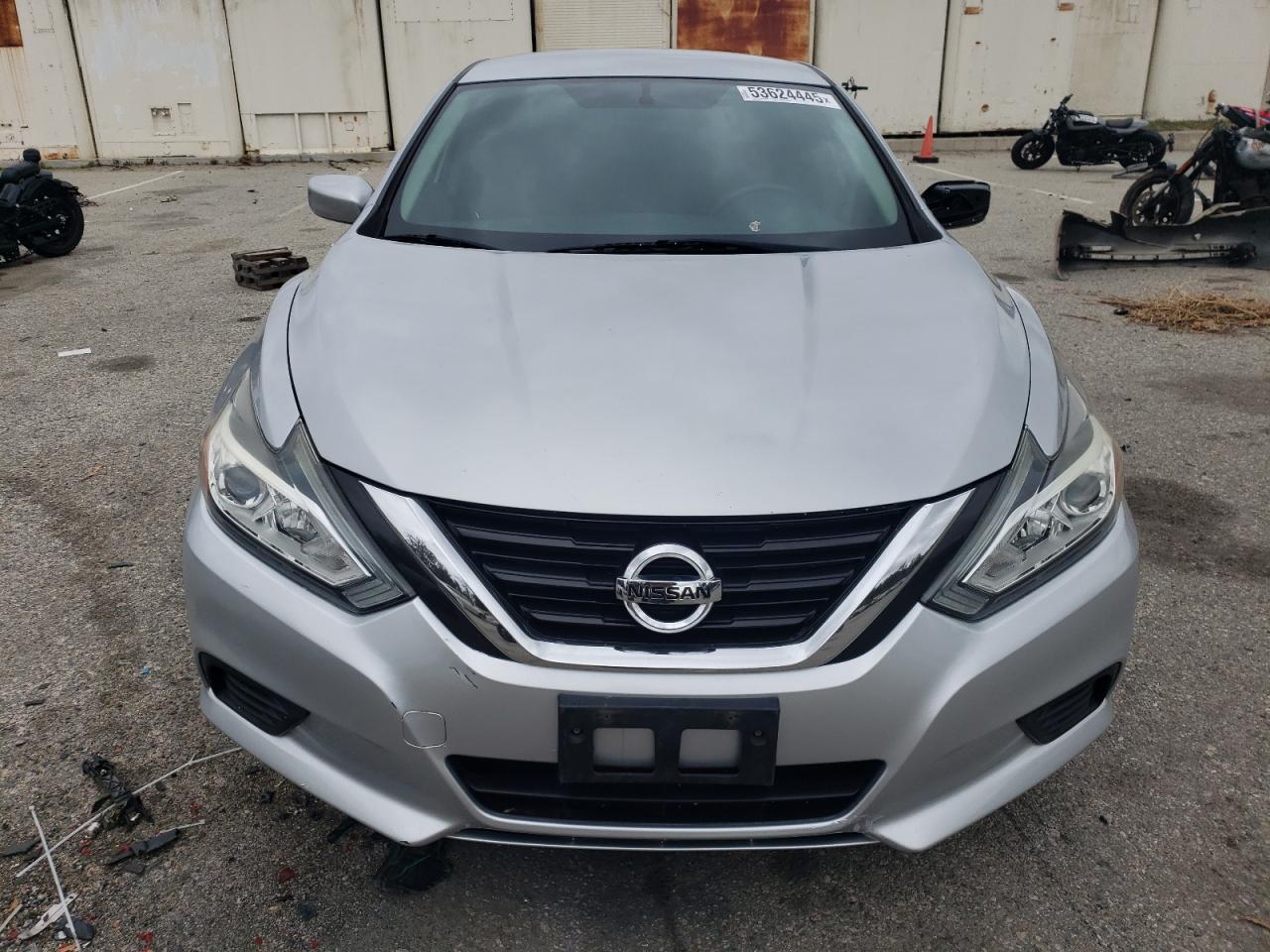 2017 NISSAN ALTIMA photo 9