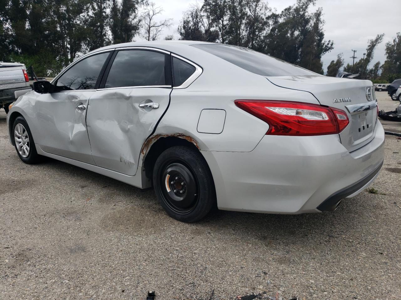 2017 NISSAN ALTIMA photo 3