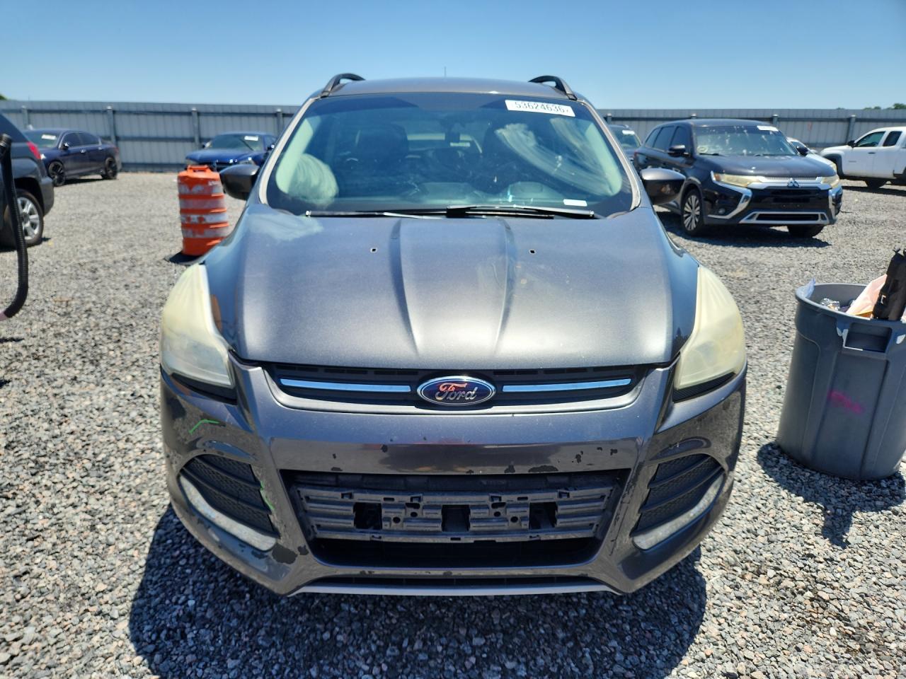 2016 FORD ESCAPE SE photo 9