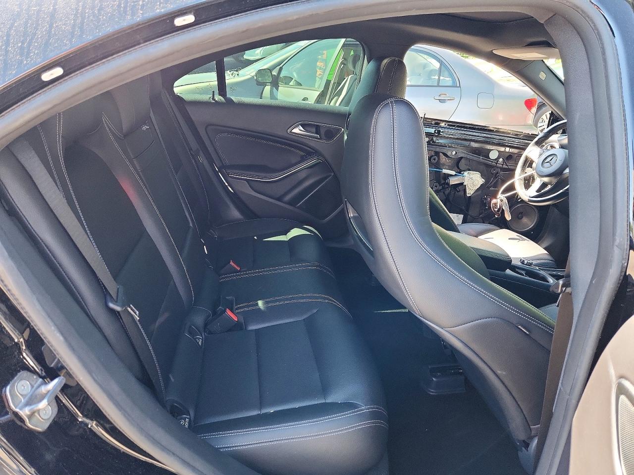 2018 MERCEDES-BENZ CLA 250 photo 28