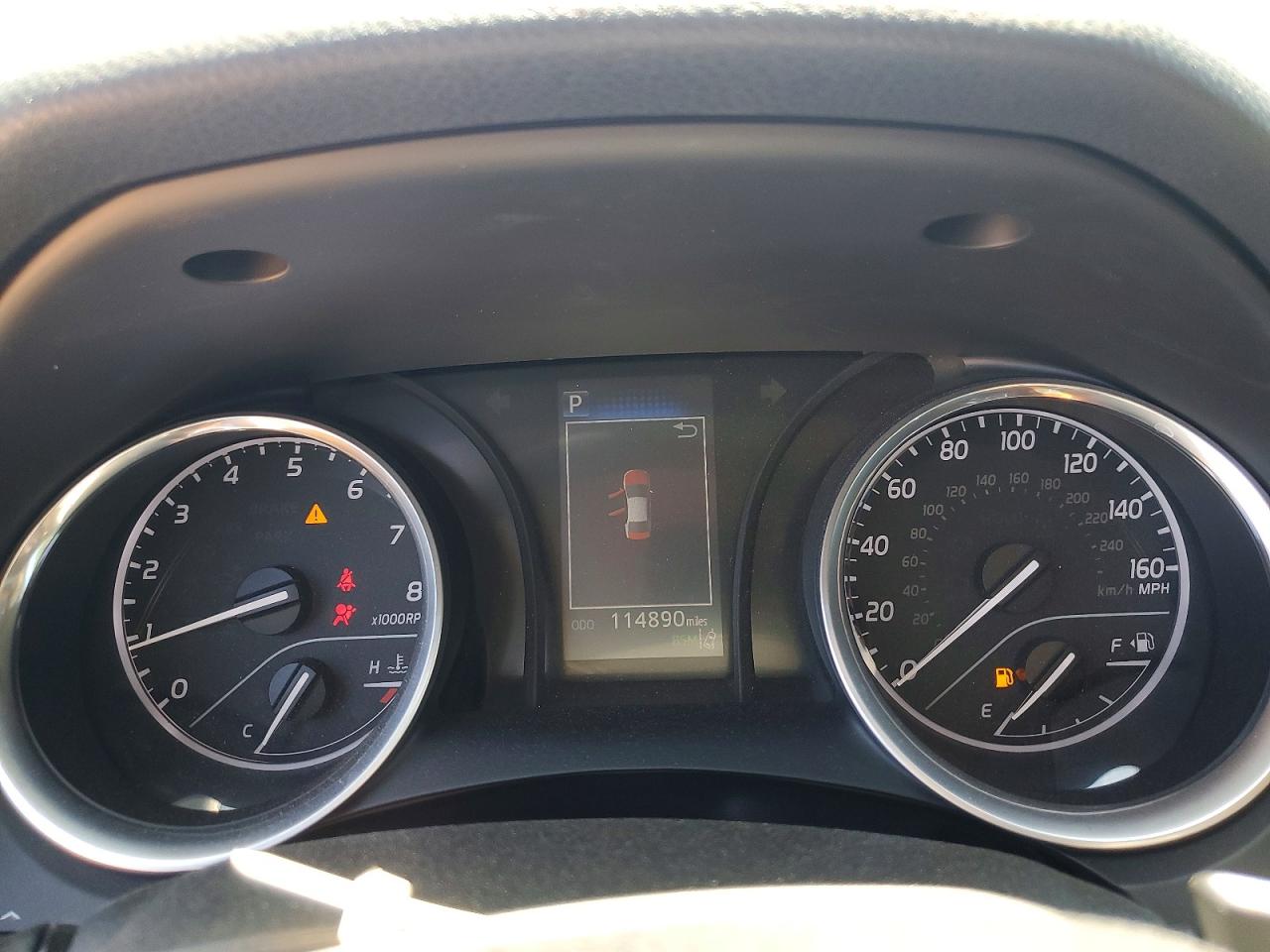 2018 TOYOTA CAMRY SE photo 25