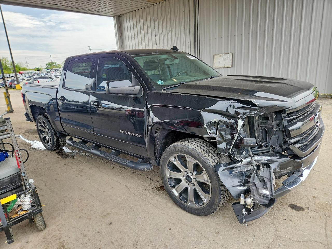 2017 CHEVROLET SILVERADO K1500 LT photo 7
