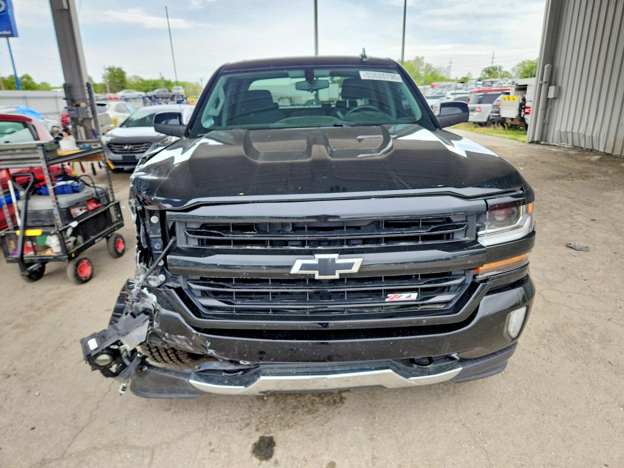 2017 CHEVROLET SILVERADO K1500 LT photo 9