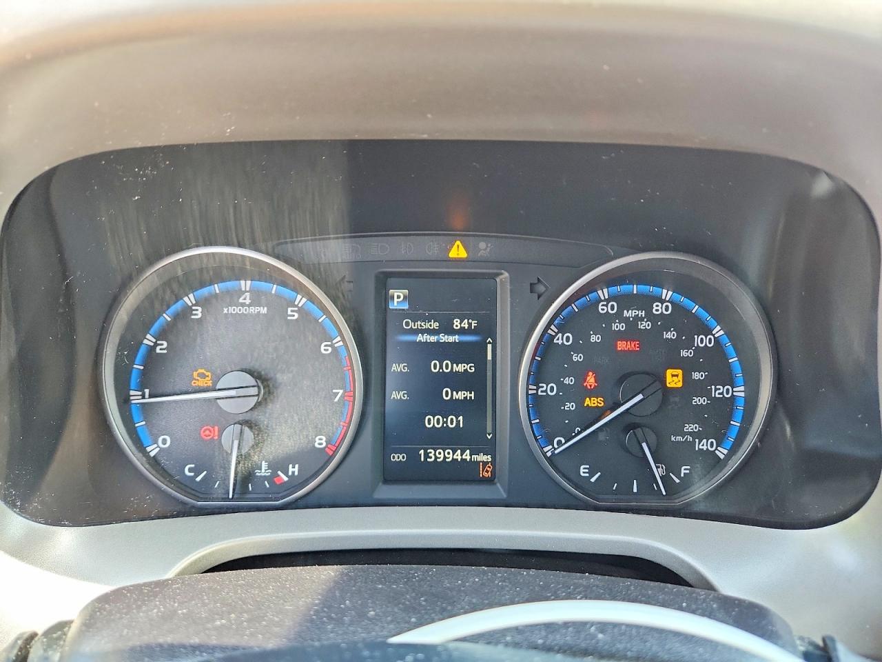 2018 TOYOTA RAV4 LE photo 17