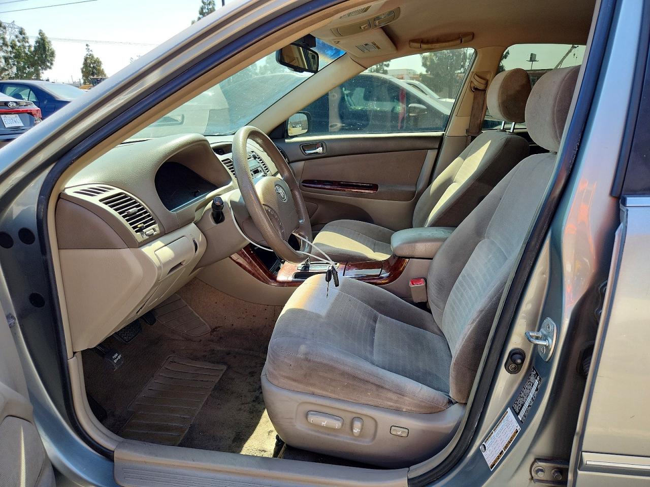 2006 TOYOTA CAMRY XLE photo 13