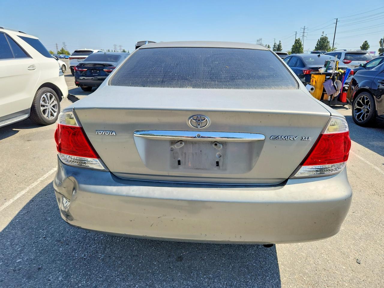 2006 TOYOTA CAMRY XLE photo 11