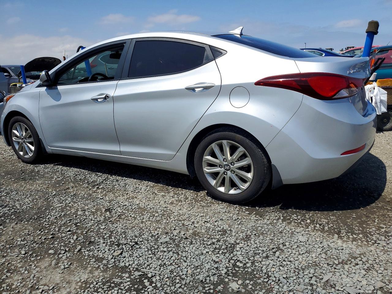 2014 HYUNDAI ELANTRA SE photo 3