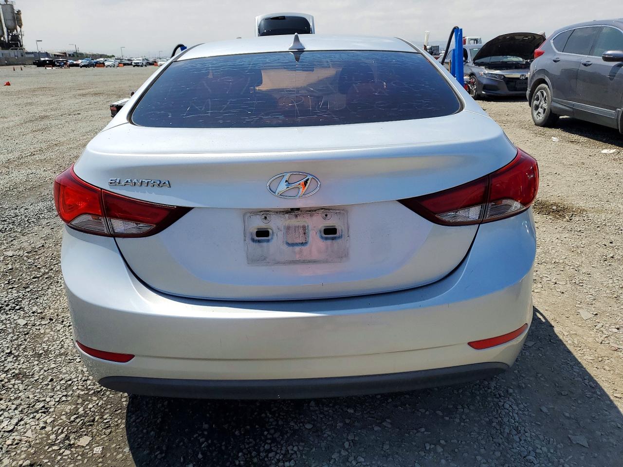 2014 HYUNDAI ELANTRA SE photo 11