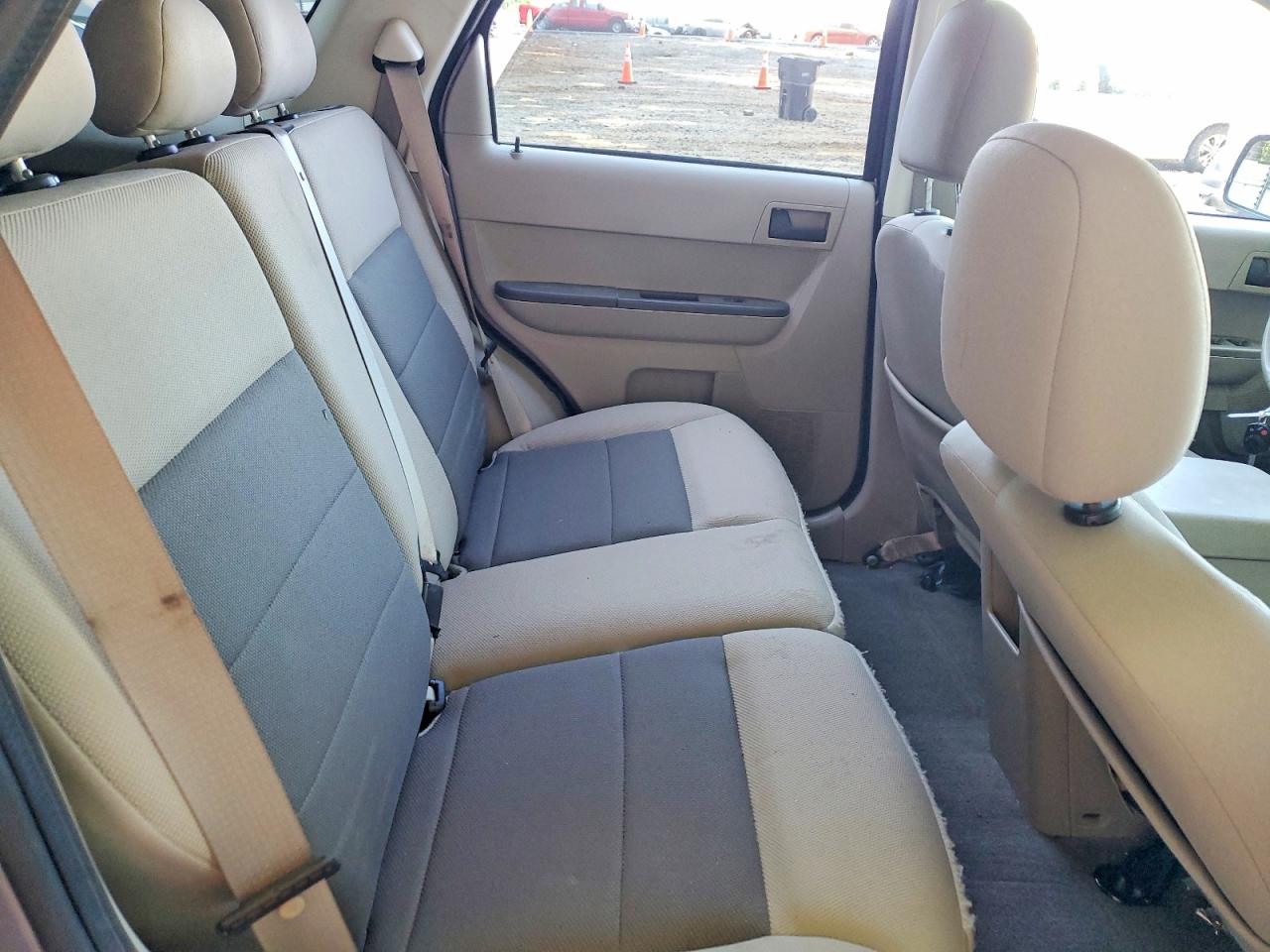 2008 FORD ESCAPE XLT photo 21
