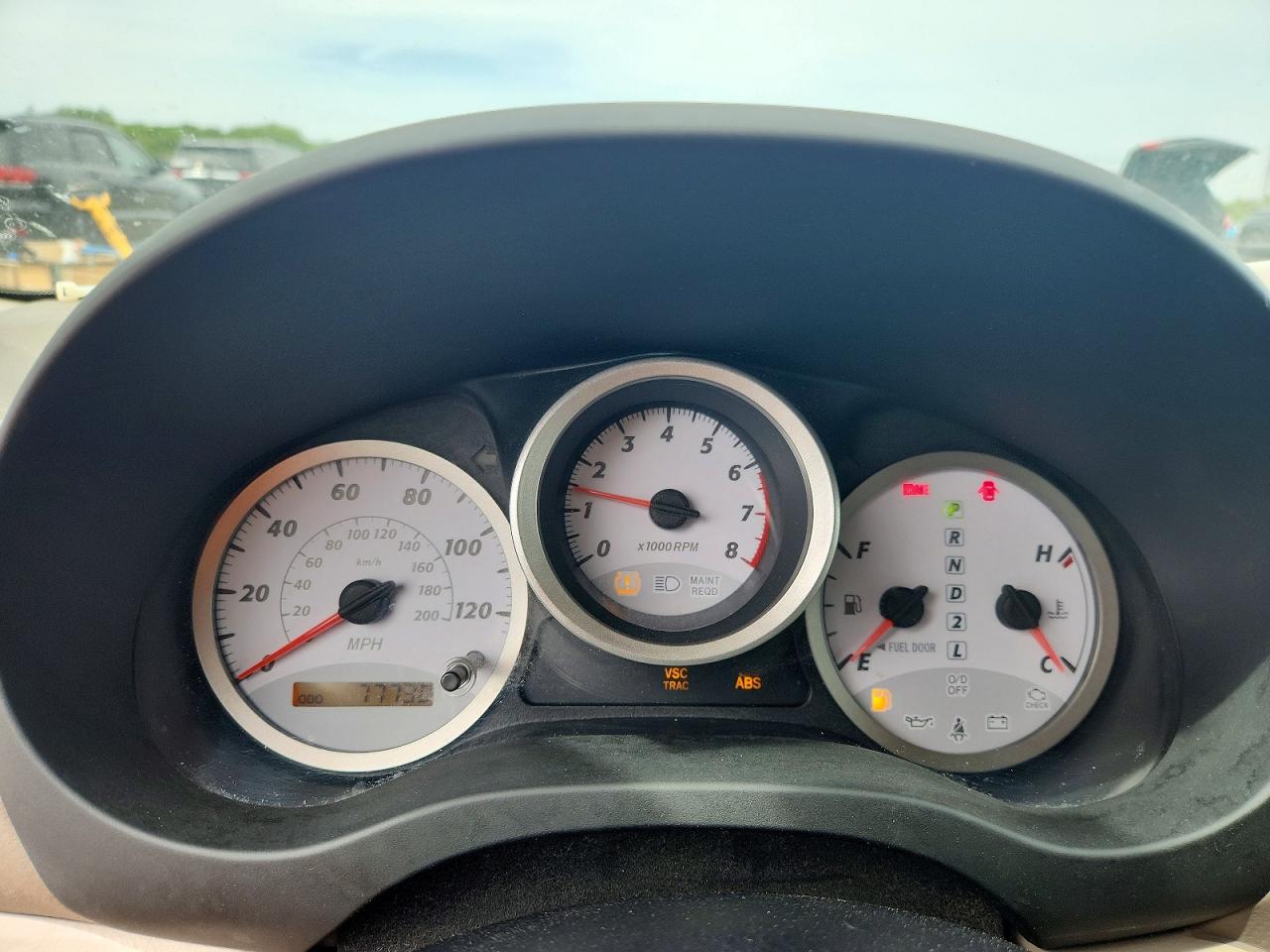 2005 TOYOTA RAV4 BASE photo 9