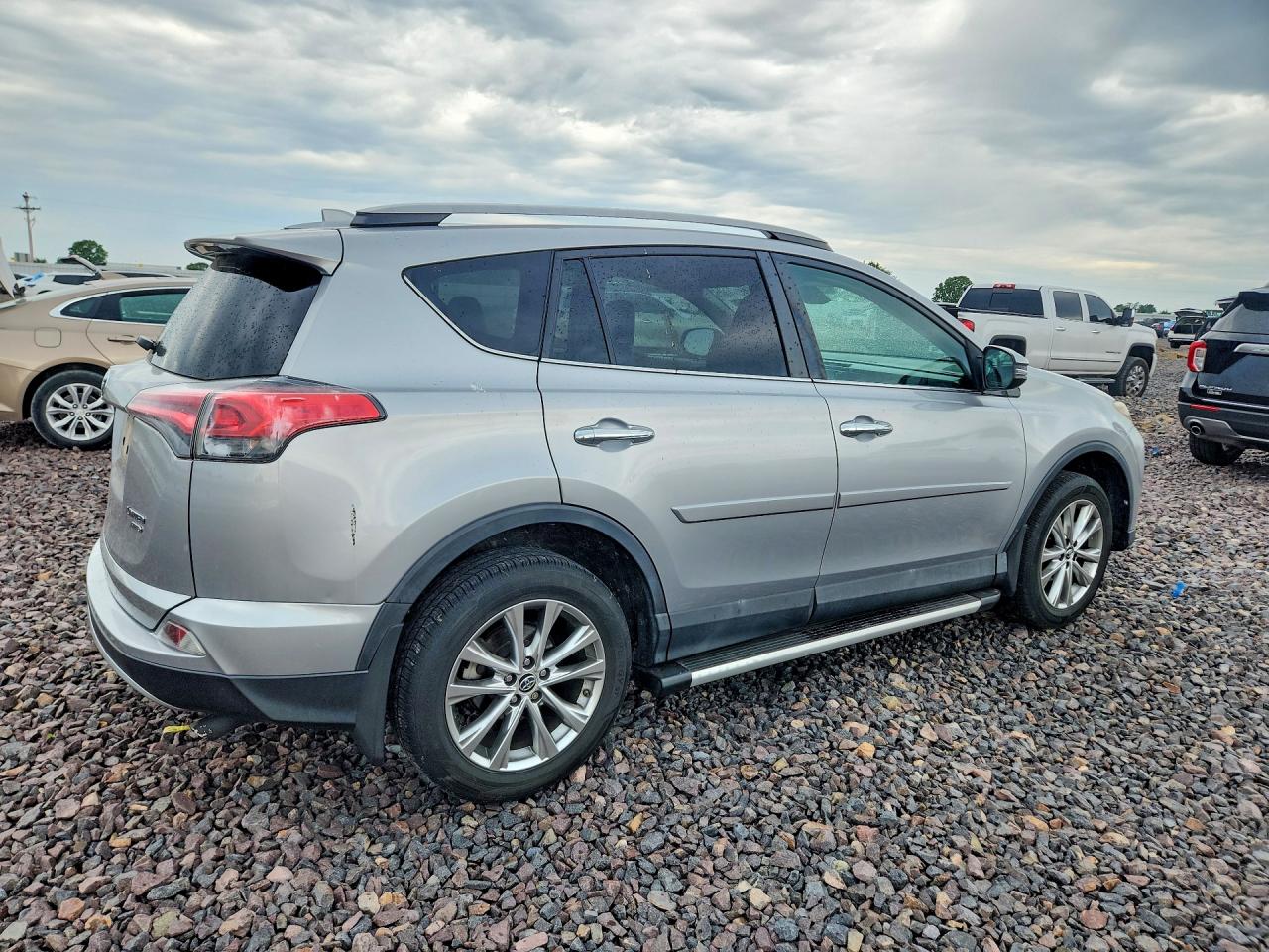 2018 TOYOTA RAV4 LIMITED photo 5