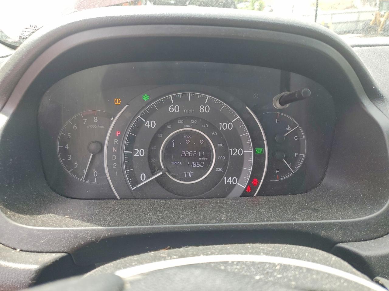 2014 HONDA CR-V LX photo 9
