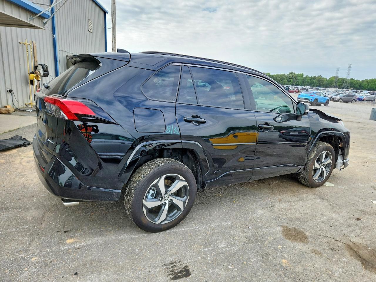 2025 TOYOTA RAV4 SE photo 7