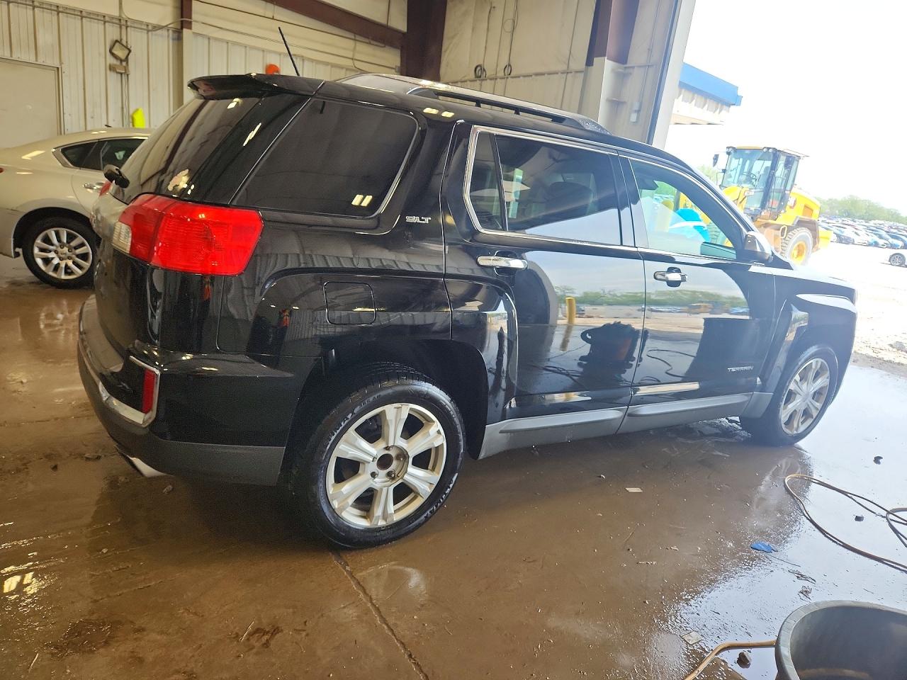 2017 GMC TERRAIN SLT photo 7