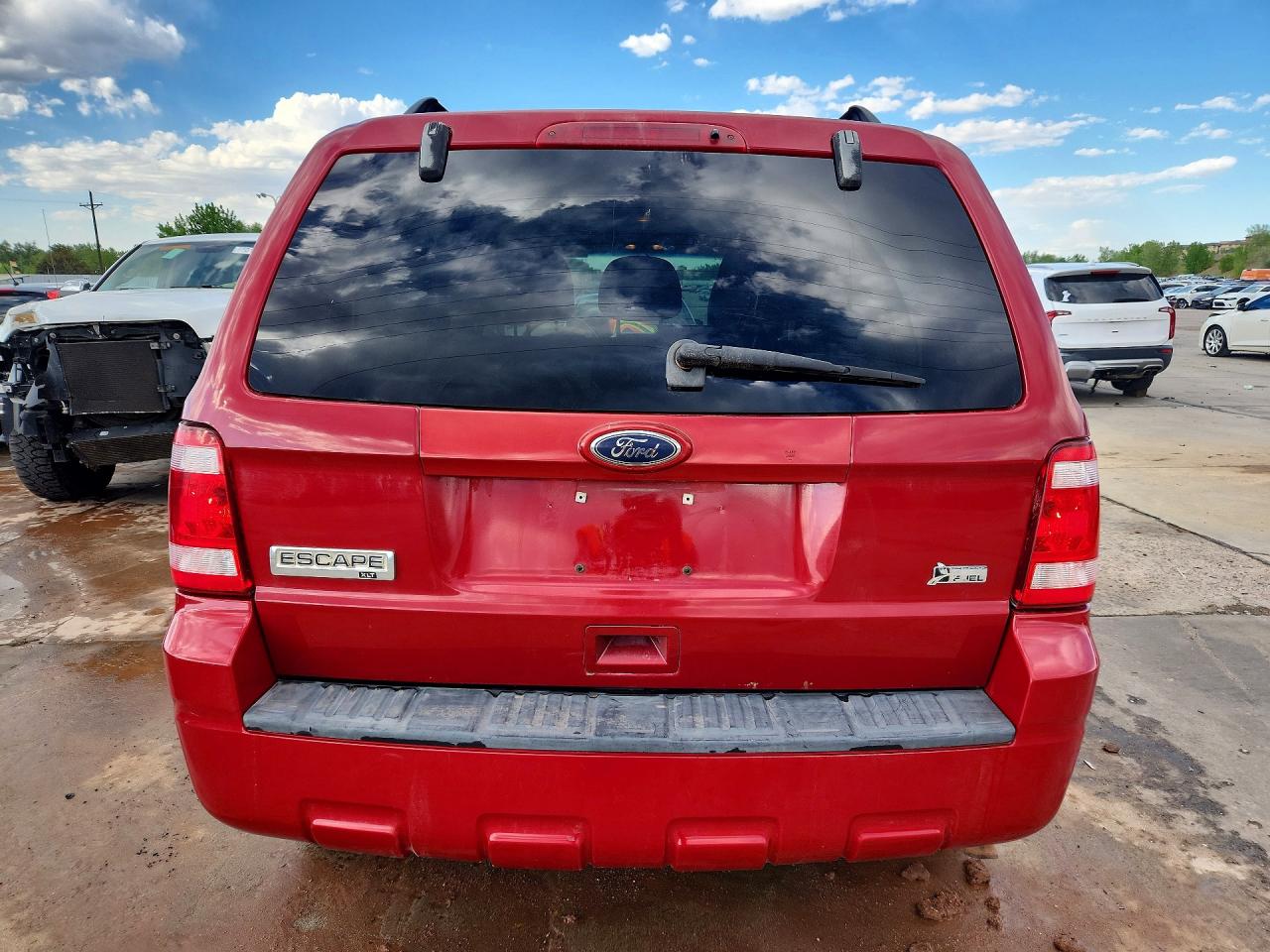 2011 FORD ESCAPE XLT photo 11