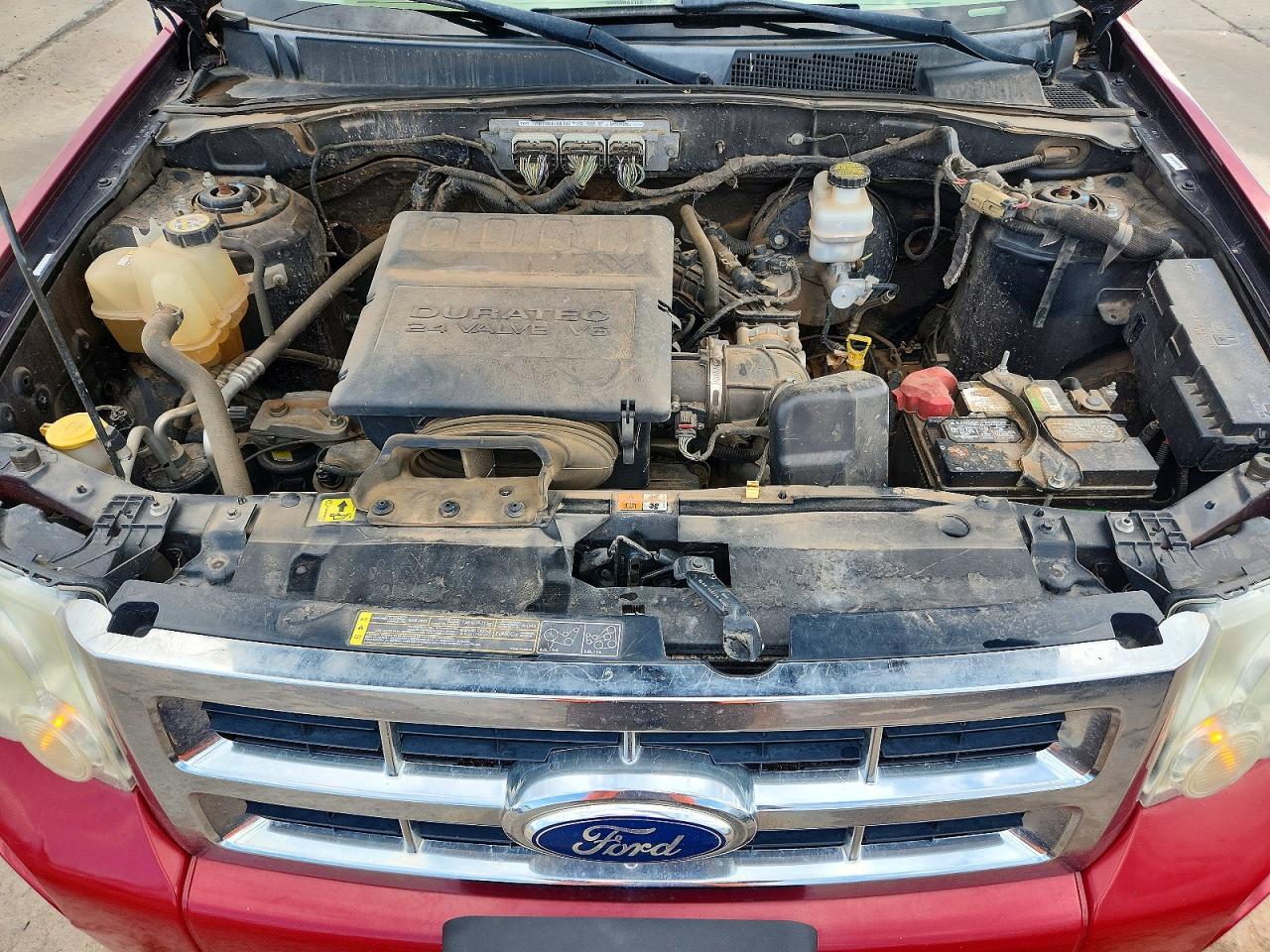 2011 FORD ESCAPE XLT photo 23