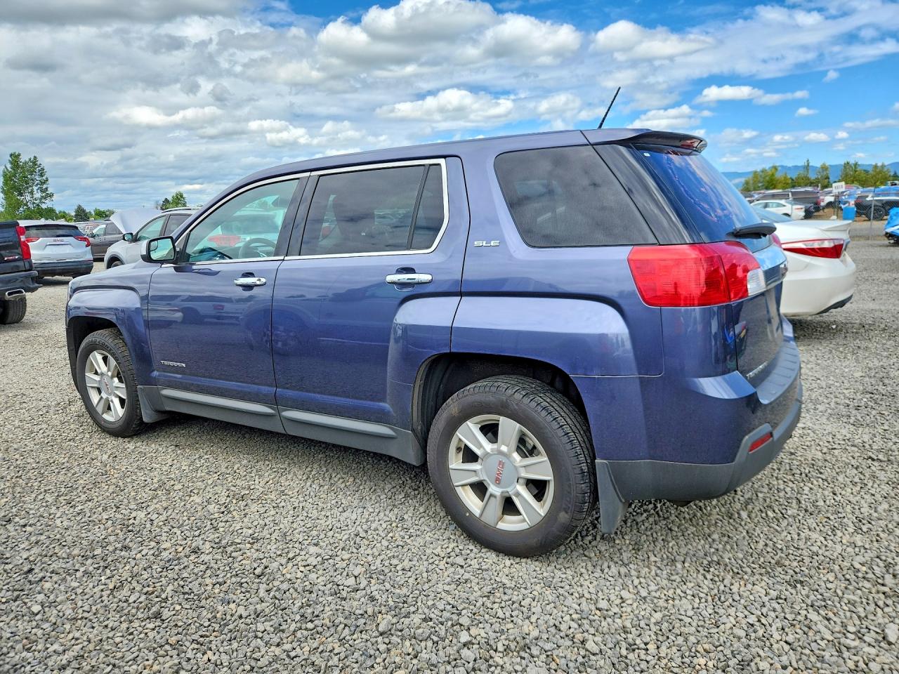 2013 GMC TERRAIN SLE photo 4