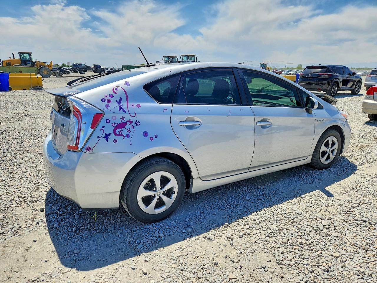 2013 TOYOTA PRIUS FOUR photo 5