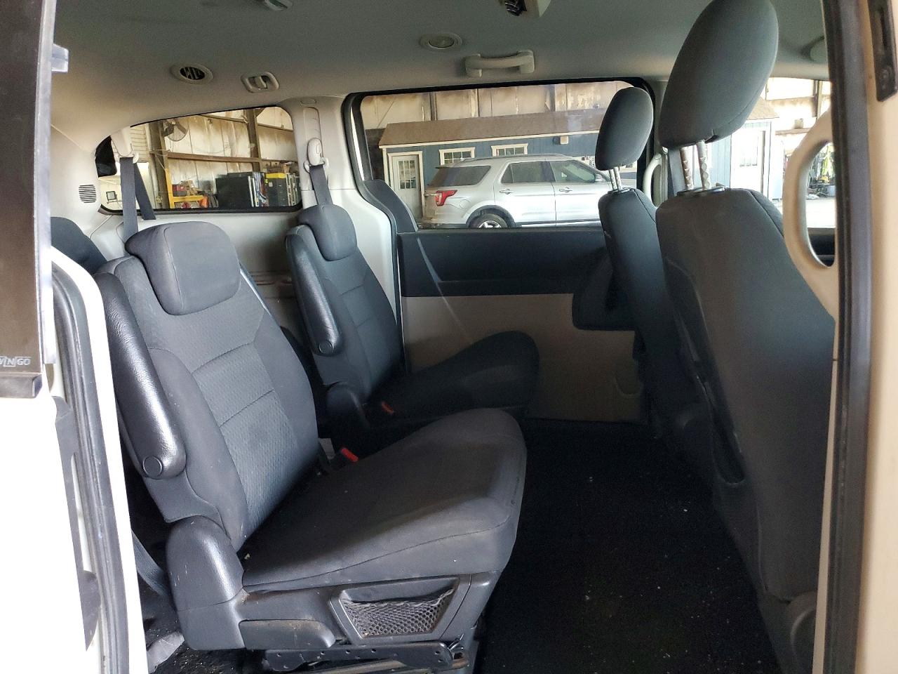 2010 DODGE GRAND CARAVAN SE photo 21