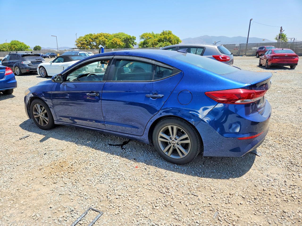 2017 HYUNDAI ELANTRA SE photo 4