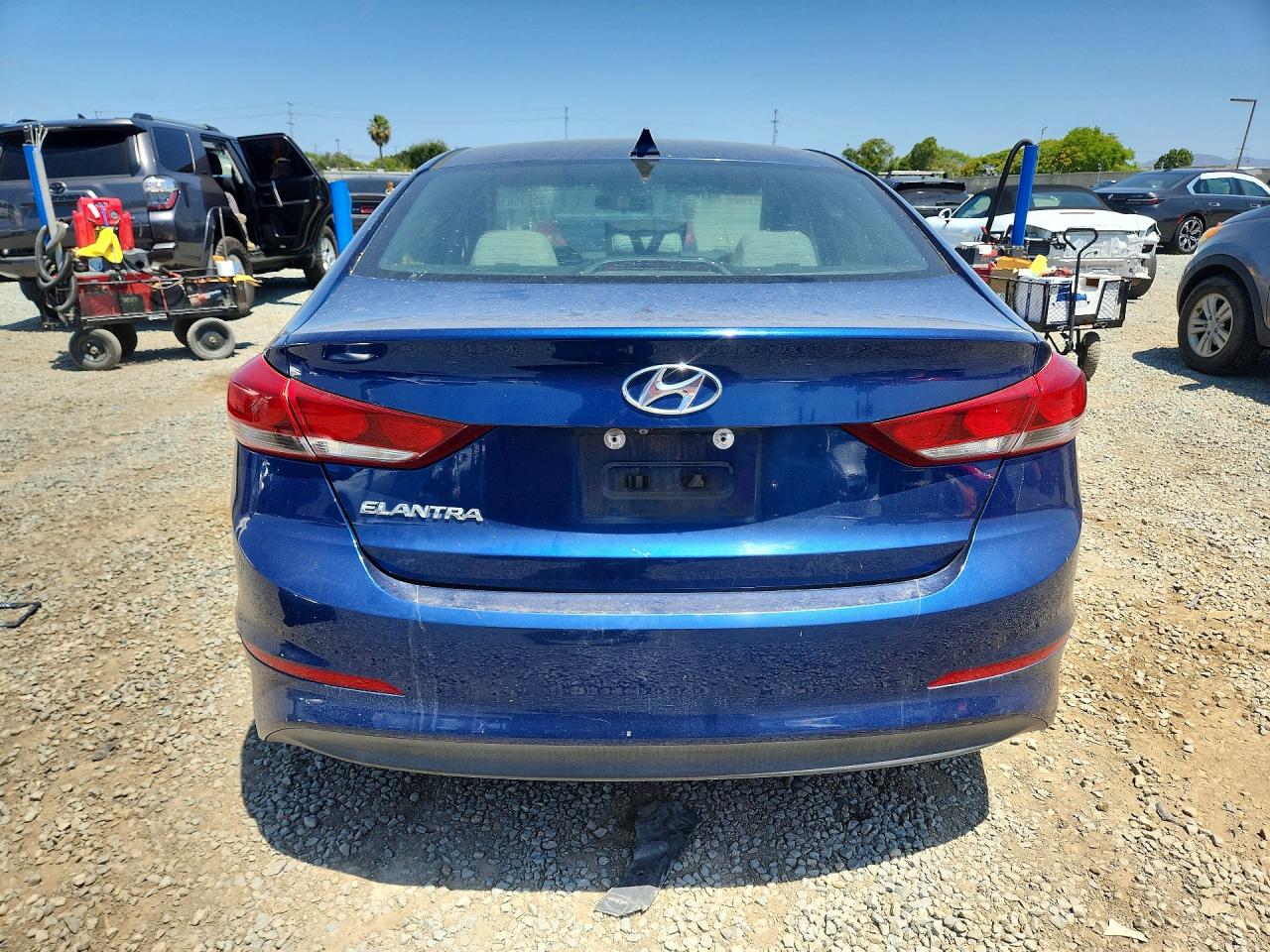 2017 HYUNDAI ELANTRA SE photo 16