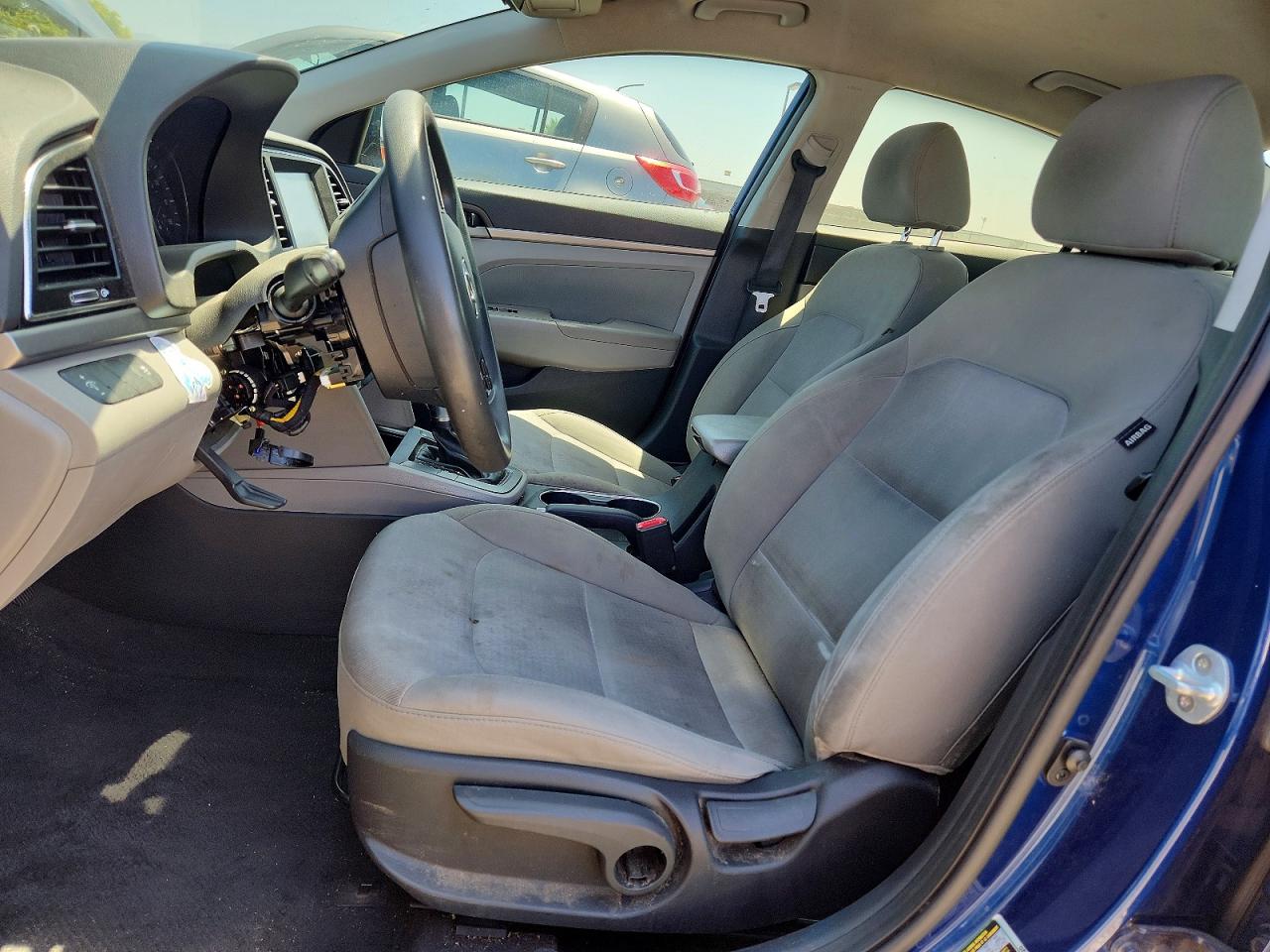 2017 HYUNDAI ELANTRA SE photo 19
