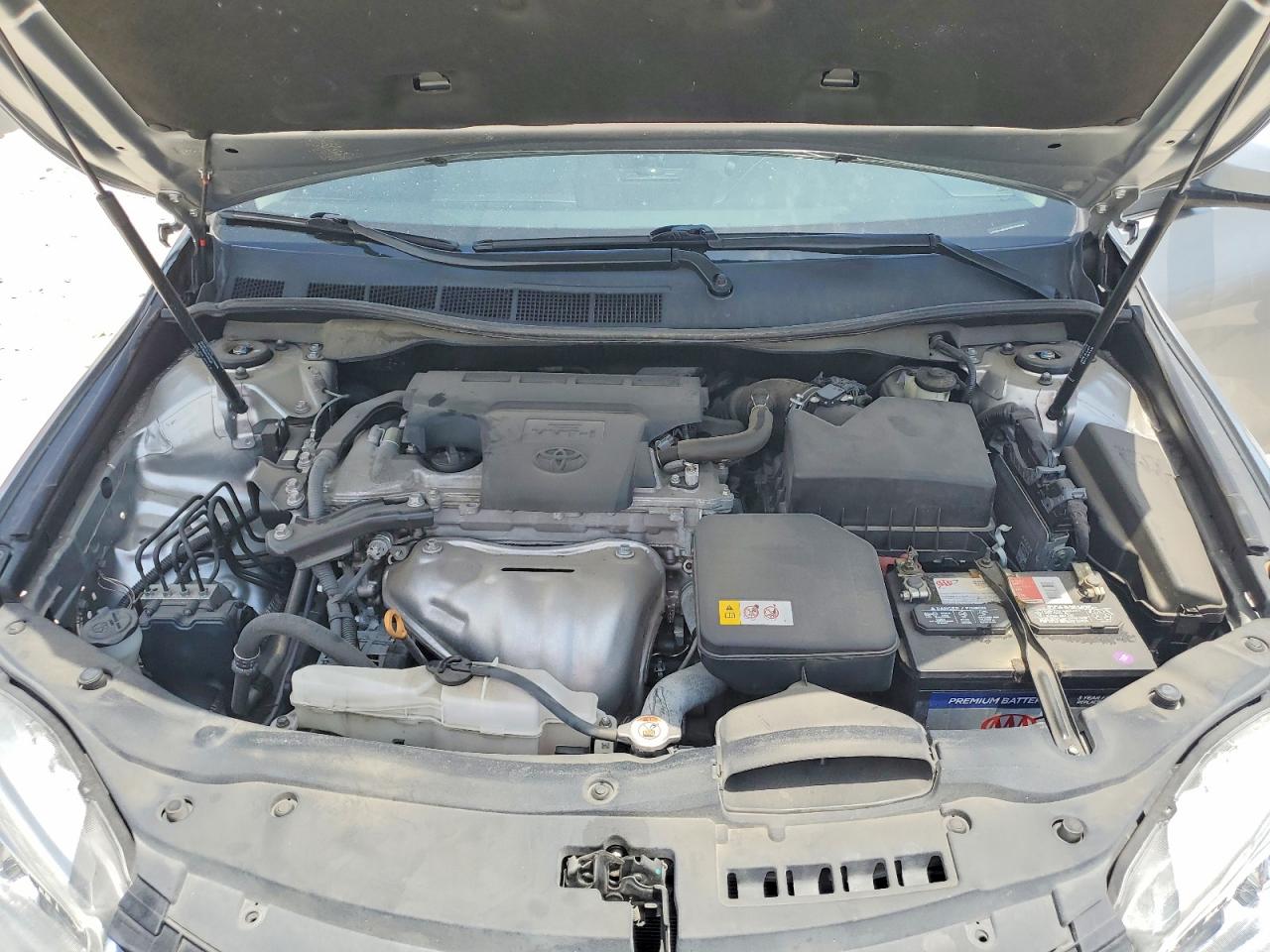 2017 TOYOTA CAMRY LE photo 21