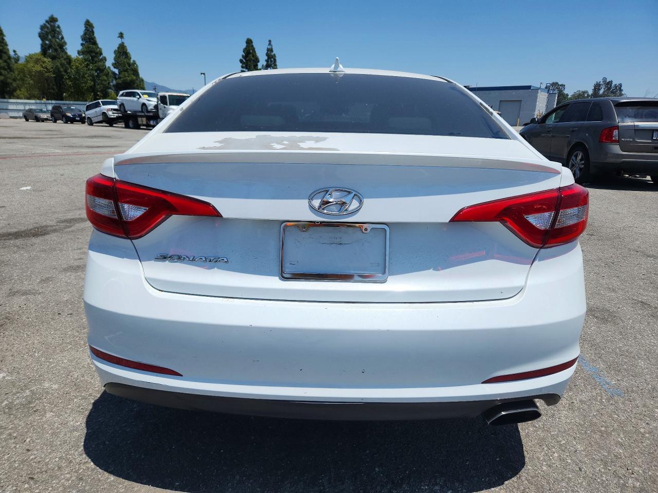2016 HYUNDAI SONATA SE photo 6