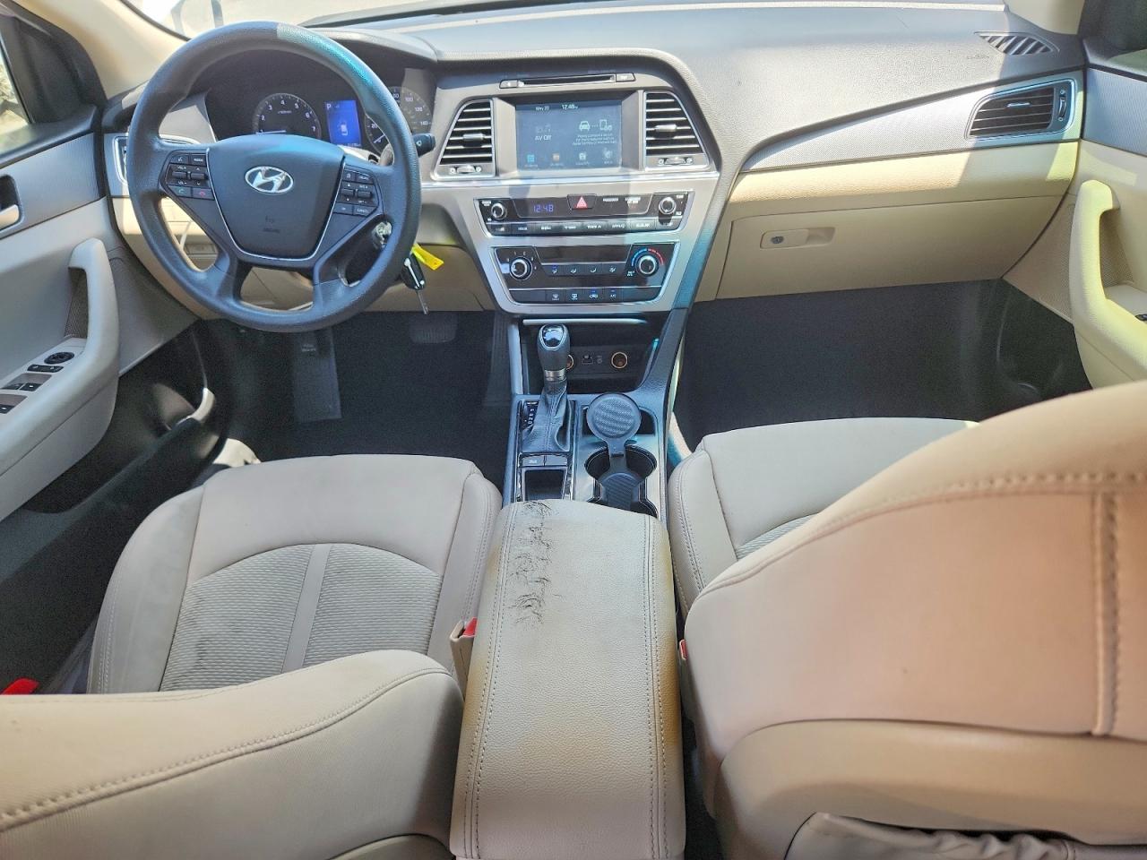 2016 HYUNDAI SONATA SE photo 8